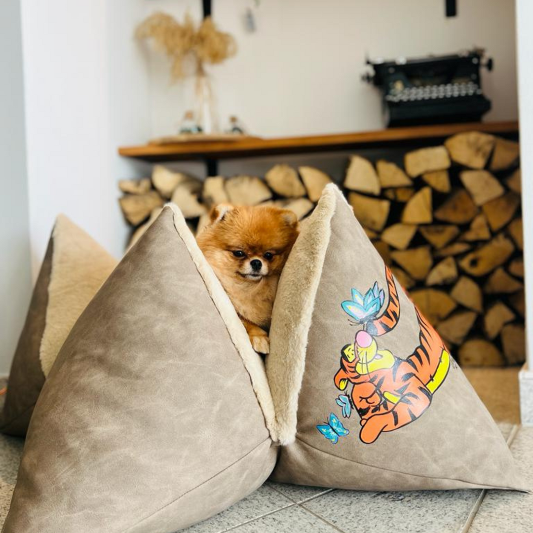 artLINE TIGGER AND THE BUTTERFLIE$